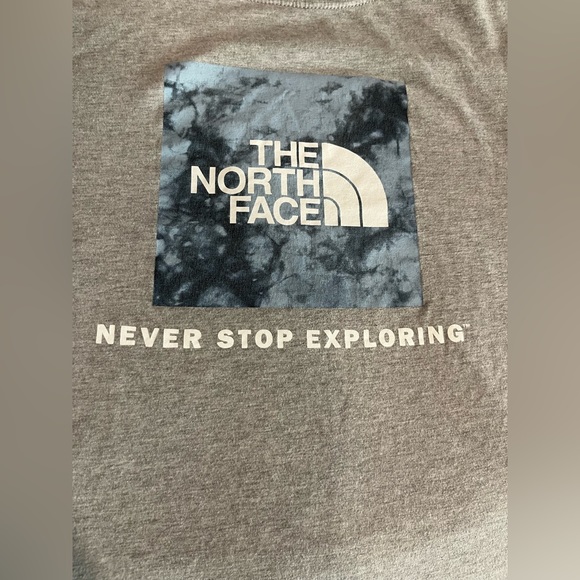 The North Face Women’s T Shirt - Picture 5 of 5